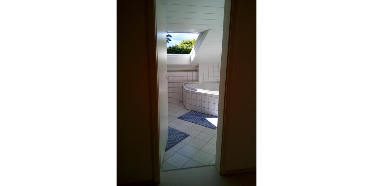 Wohnen auf Zeit Karlsruhe Wettersbach - 2.5 Zimmer, 80 m&sup2;, 850&euro; | Angebot:26634820