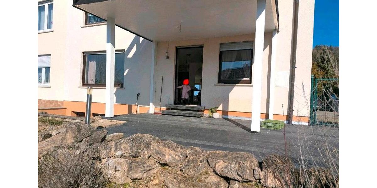 Erdgeschoßwohnung Kronach - 3 Zimmer, 85 m&sup2;, 1.200&euro; | Angebot:26252360