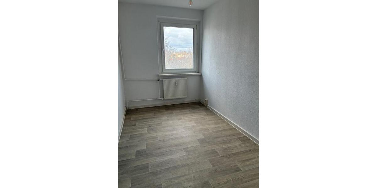 Etagenwohnung Gotha - 4 Zimmer, 71 m&sup2;, 420&euro; | Angebot:26563042