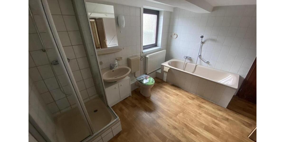 Etagenwohnung Langelsheim - 5.5 Zimmer, 150 m&sup2;, 950&euro; | Angebot:26034362