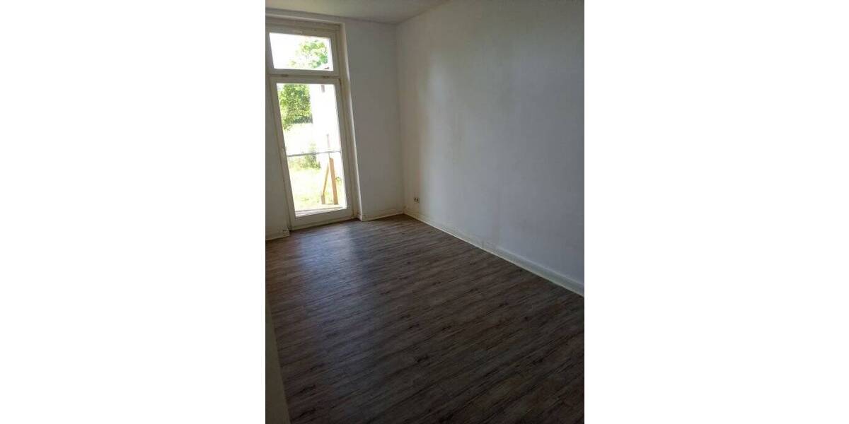 Etagenwohnung Grabow - 4 Zimmer, 88 m&sup2;, 475&euro; | Angebot:25701269