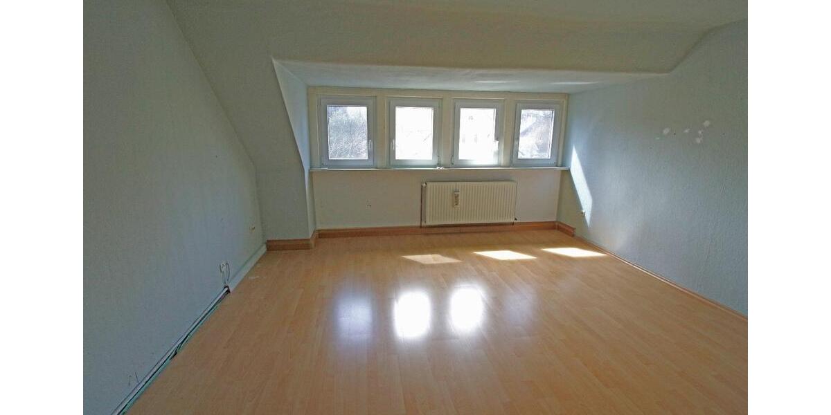 Dachgeschoßwohnung Dortmund Eving - 3 Zimmer, 70 m&sup2;, 400&euro; | Angebot:26611417
