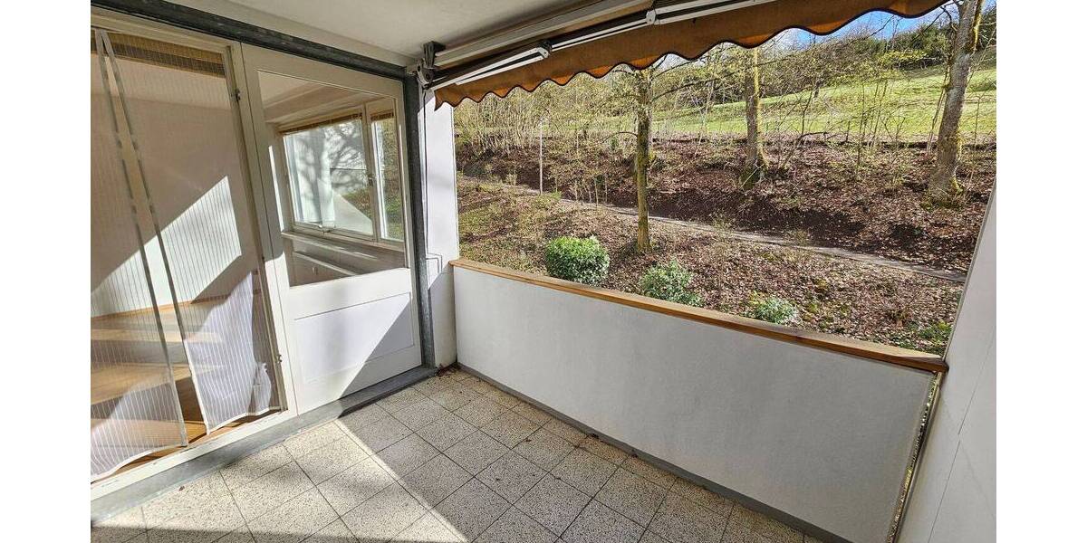 Etagenwohnung Coburg - 2 Zimmer, 67 m&sup2;, 570&euro; | Angebot:26799212