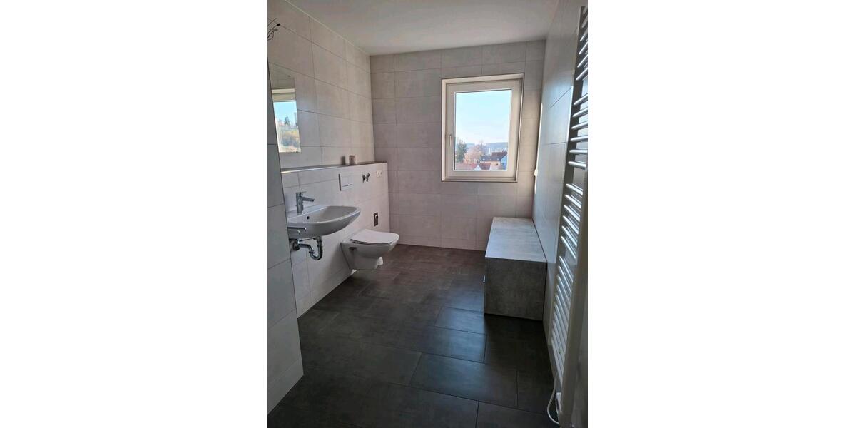 Etagenwohnung Burglengenfeld - 2 Zimmer, 75 m&sup2;, 1.050&euro; | Angebot:26278722