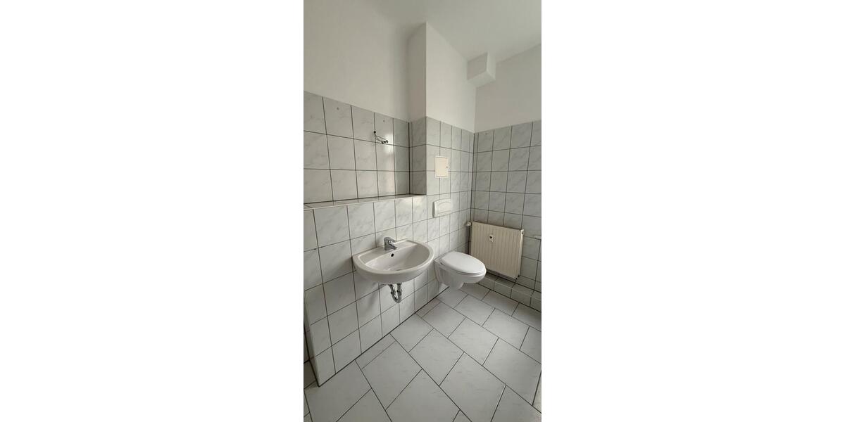 Etagenwohnung Gotha - 4 Zimmer, 96 m&sup2;, 700&euro; | Angebot:26615525