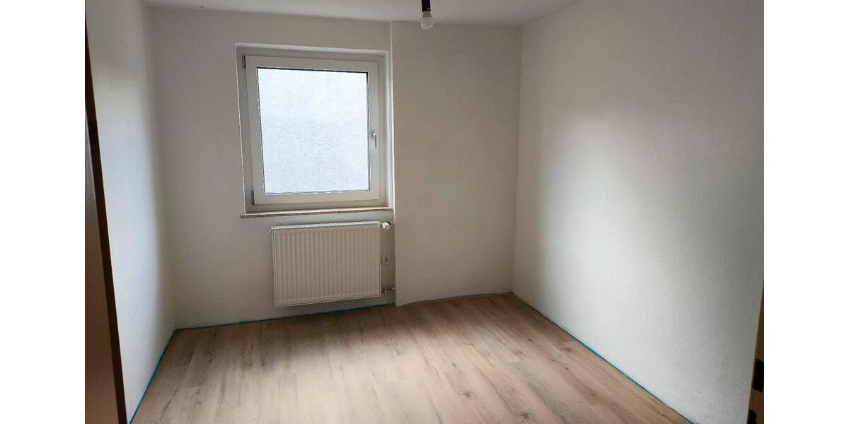 Erdgeschoßwohnung Hemau - 3 Zimmer, 76 m&sup2;, 850&euro; | Angebot:25934651