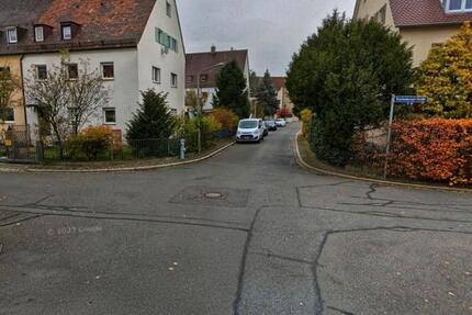 4-Zimmer-Wohnung 85 m² inkl. Dachboden in Nürnberg-Zerzabelshof