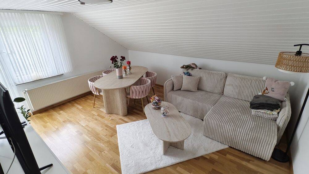 Etagenwohnung Uetze Eltze - 2 Zimmer, 63 m&sup2;, 450&euro; | Angebot:26862440