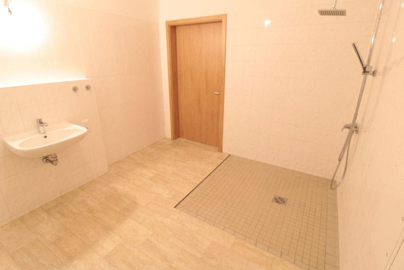 Etagenwohnung Schwerin Gartenstadt - 3 Zimmer, 98 m&sup2;, 679&euro; | Angebot:25078874