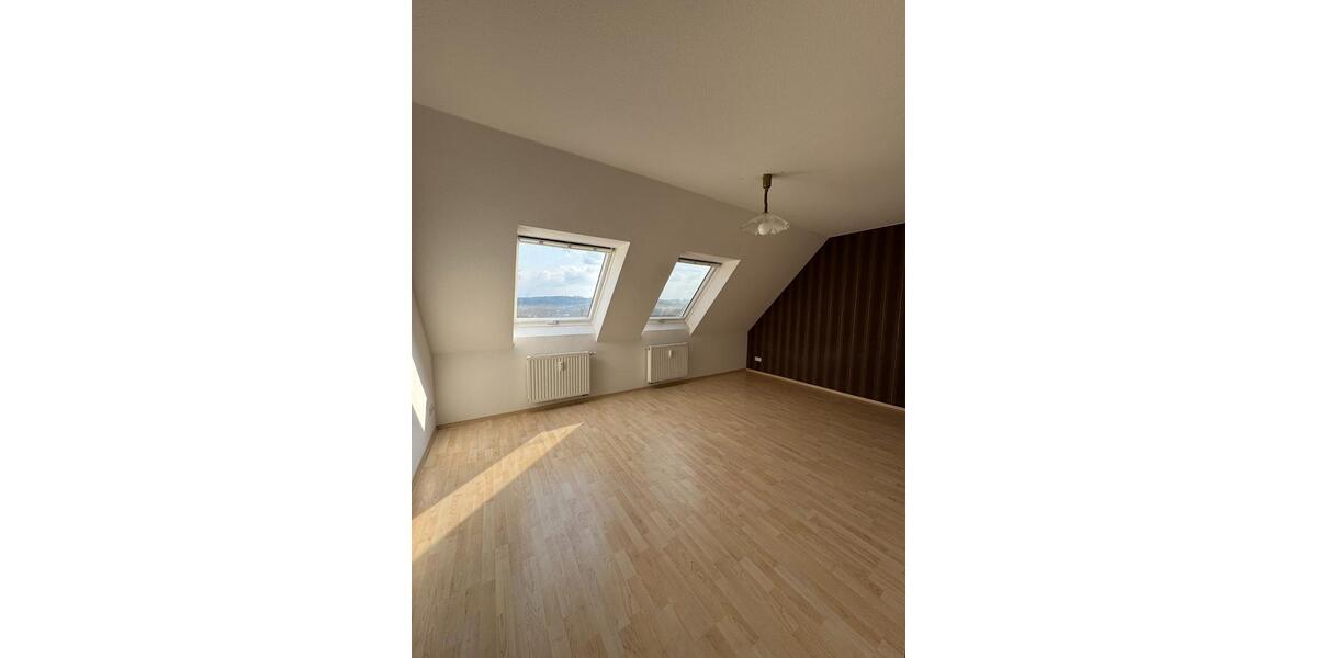 Dachgeschoßwohnung Reichenbach im Vogtland Obermylau - 2 Zimmer, 42 m&sup2;, 250&euro; | Angebot:25871108