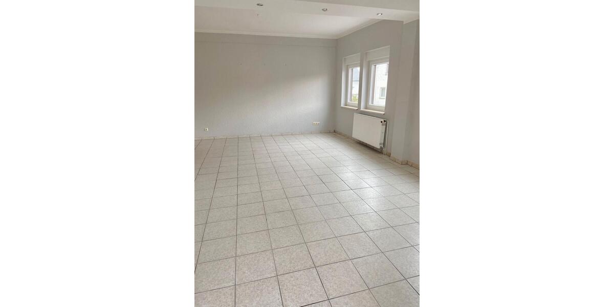 Etagenwohnung Nidda - 4 Zimmer, 109 m&sup2;, 1.270&euro; | Angebot:25899312