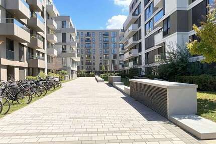 Wohnung Berlin Mitte - 3 Zimmer, 84 m&sup2;, 2.200&euro; | Angebot:27701761