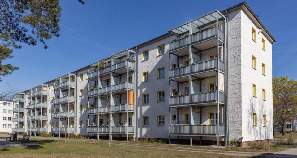 Etagenwohnung Eisenhüttenstadt - 2 Zimmer, 34 m&sup2;, 208&euro; | Angebot:24793596