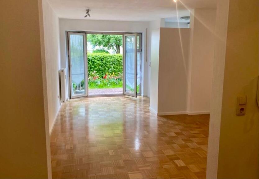 Helle 1,5-Zimmer-Wohnung in bester Lage mit Terasse zu vermieten