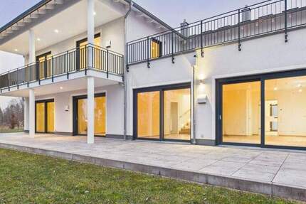 Haus Moosinning Eichenried - 8 Zimmer, 315 m&sup2;, 3.900&euro; | Angebot:25708230