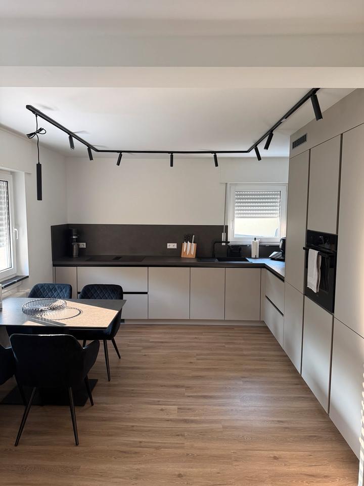 Hochwertige 2-Zimmer Wohnung (65qm) - Nachmieter ab 01.11.2025 zimmer