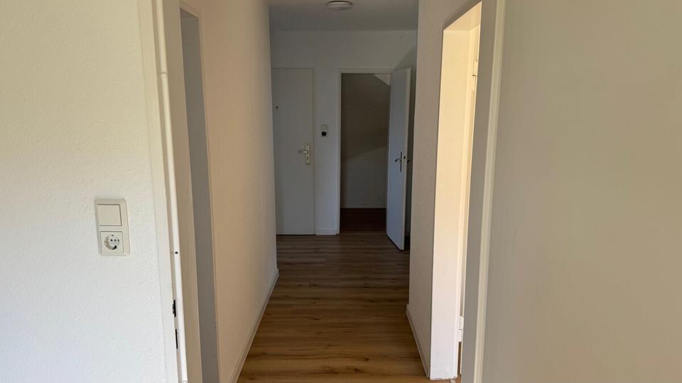 Dachgeschoßwohnung Plettenberg - 3 Zimmer, 60 m&sup2;, 450&euro; | Angebot:26342664