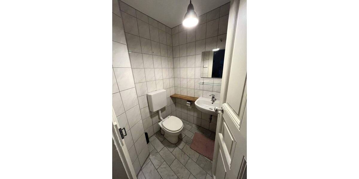 Etagenwohnung Saarbrücken Alt-Saarbrücken - 5 Zimmer, 156 m&sup2;, 1.300&euro; | Angebot:26804343