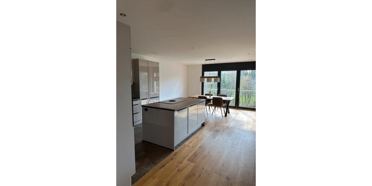 Etagenwohnung Hasel - 3 Zimmer, 106 m&sup2;, 1.850&euro; | Angebot:26336060