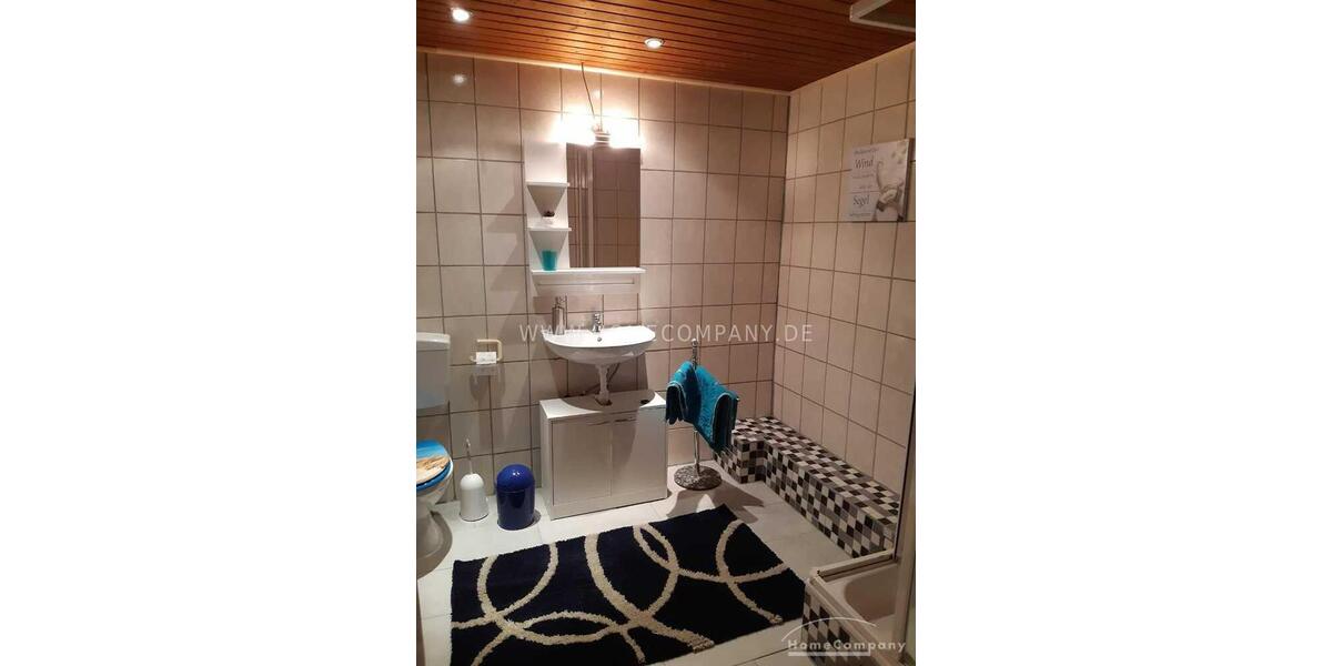 1 möbliertes Zimmer in einer 3er Wohnetage. 1 zimmer