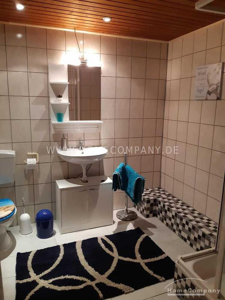 1 möbliertes Zimmer in einer 3er Wohnetage. zimmer