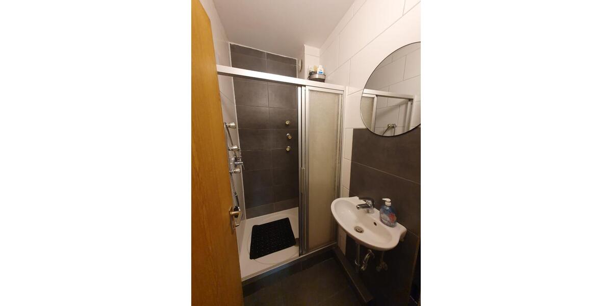 Einfamilienhaus Essen Stadtbezirk IV - 6 Zimmer, 160 m&sup2;, 2.100&euro; | Angebot:24508306