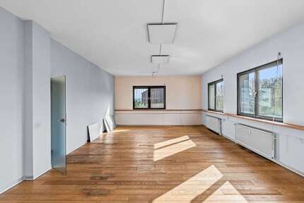 Büro in Neu-Anspach 705 € 83 m² zimmer
