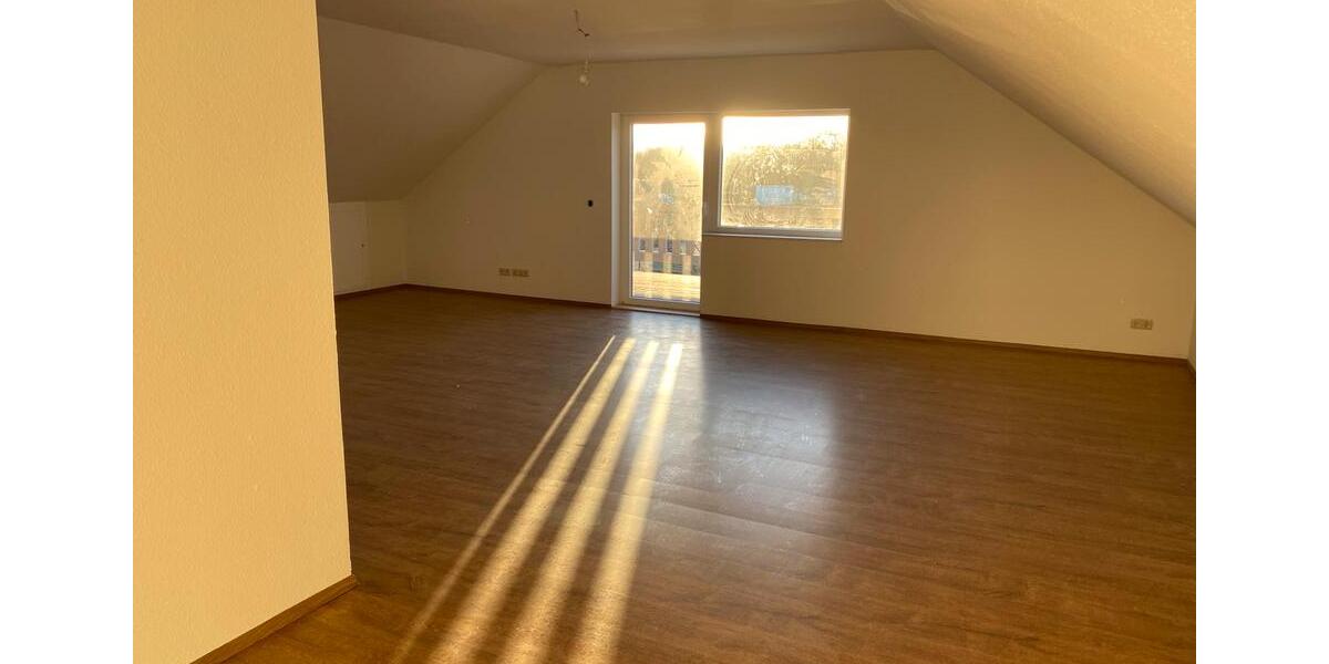 125 qm 3,5 Raum Wohnung, EBK, Balkon 3.5 zimmer