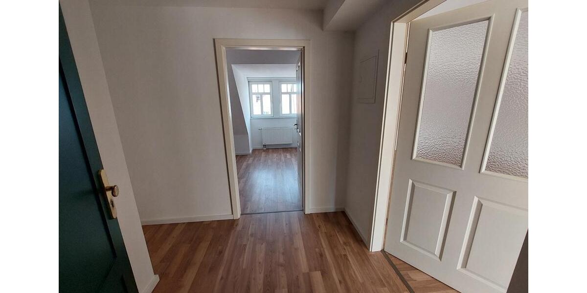 Etagenwohnung Roßwein - 3 Zimmer, 65 m&sup2;, 325&euro; | Angebot:19263247