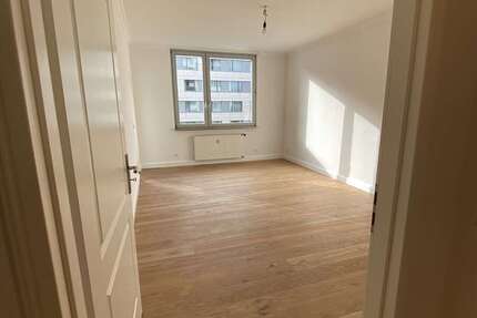 Wohnung Berlin Charlottenburg - 3 Zimmer, 74 m&sup2;, 1.615&euro; | Angebot:25525581