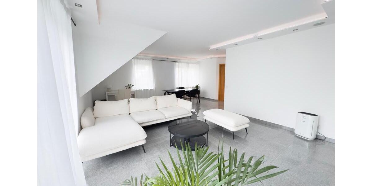 Dachgeschoßwohnung Vaihingen an der Enz - 3 Zimmer, 99 m&sup2;, 1.250&euro; | Angebot:25055327