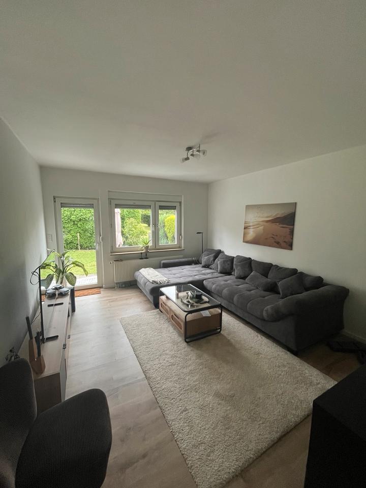 Helle 2-Zimmer-Wohnung mit Garten, Terrasse & Parkplatz