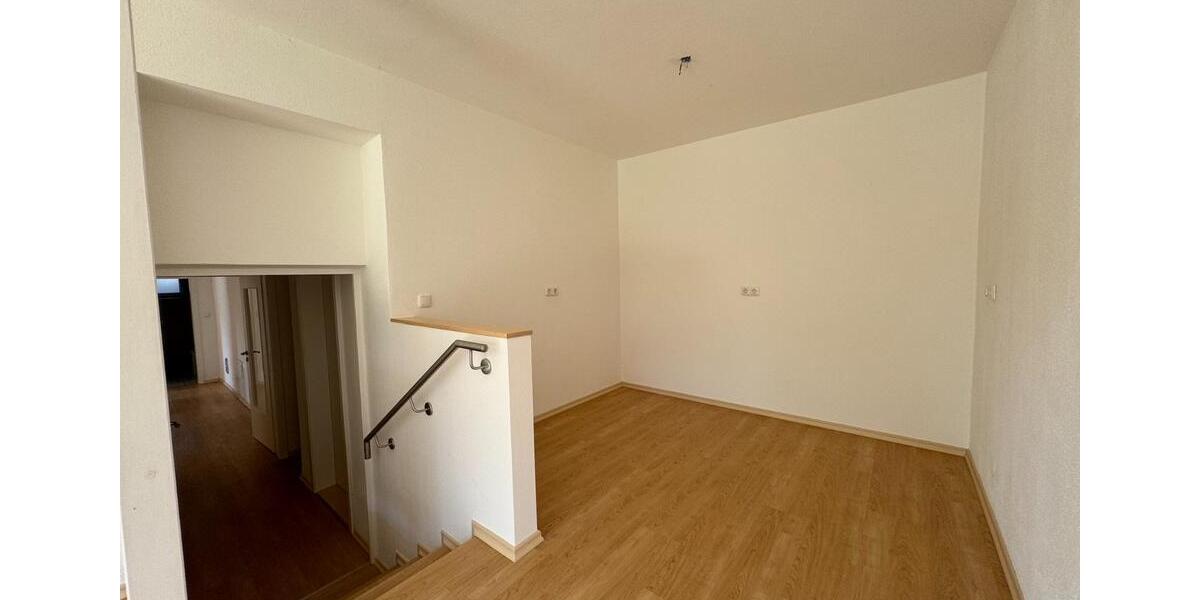Erdgeschoßwohnung Berchtesgaden - 3.5 Zimmer, 88 m&sup2;, 1.090&euro; | Angebot:24730036