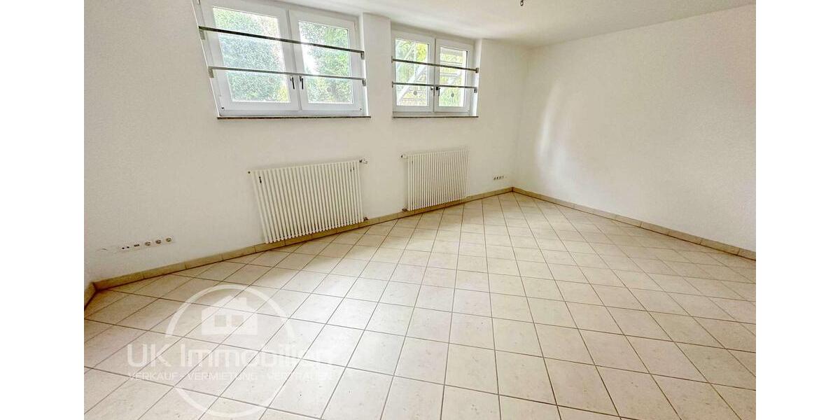 Doppelhaushälfte Bad Vilbel - 6 Zimmer, 165 m&sup2;, 2.600&euro; | Angebot:24382638