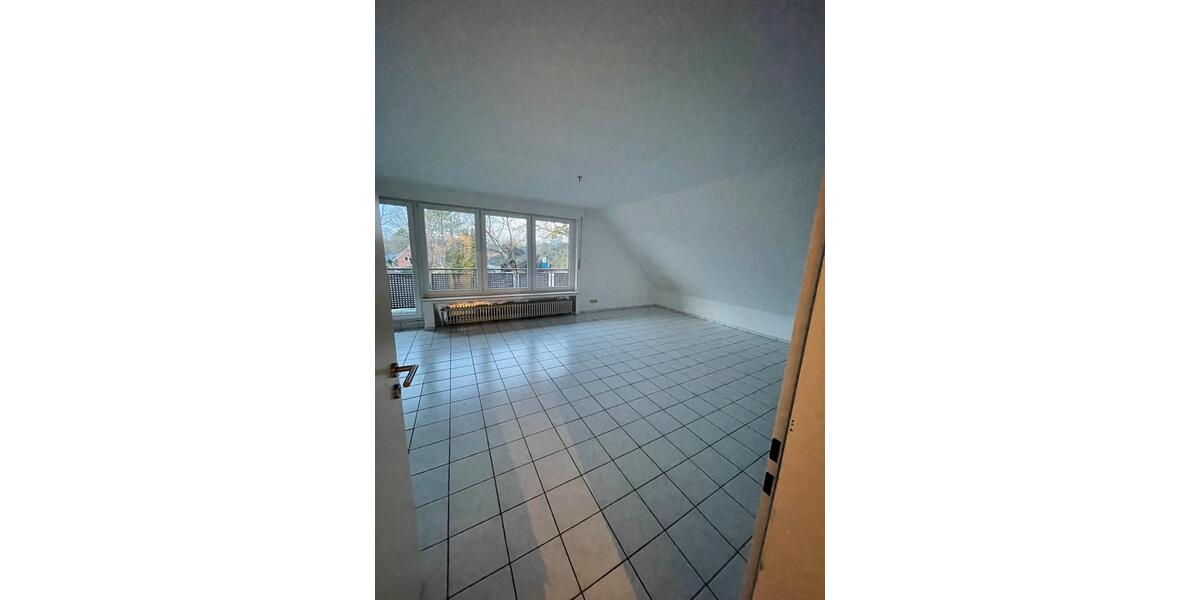 Dachgeschoßwohnung Lingen (Ems) - 3 Zimmer, 86 m&sup2;, 750&euro; | Angebot:26632949