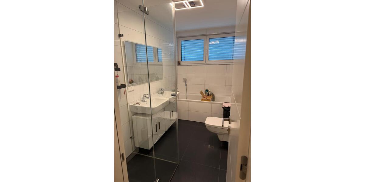 Erdgeschoßwohnung Offenbach am Main Bieber - 3 Zimmer, 89 m&sup2;, 1.700&euro; | Angebot:24371082