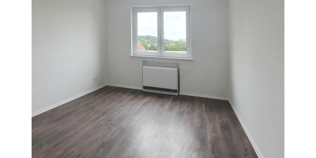 Etagenwohnung Mainleus - 3 Zimmer, 76 m&sup2;, 555&euro; | Angebot:25783378