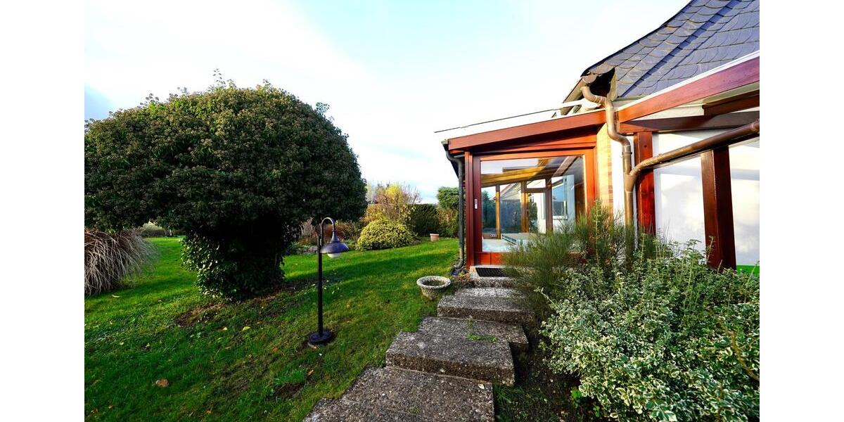 Doppelhaushälfte Wolfsburg - 4 Zimmer, 140 m&sup2;, 1.500&euro; | Angebot:23547187