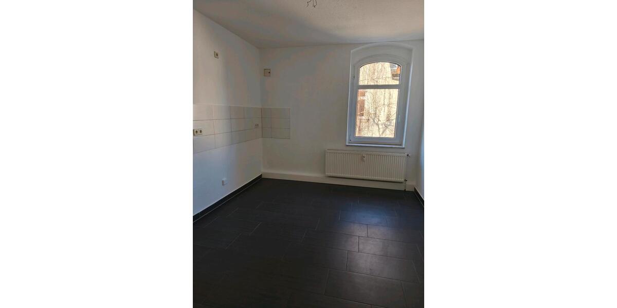 Etagenwohnung Mittweida - 4 Zimmer, 90 m&sup2;, 950&euro; | Angebot:26044963