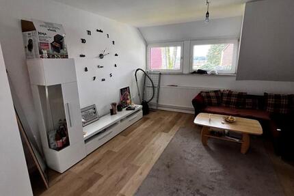 2 Zimmer Wohnung in guter Lage zimmer