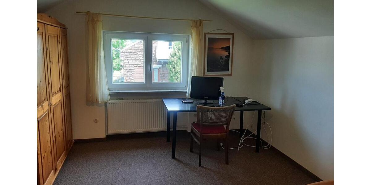 Dachgeschoßwohnung Friedrichshafen Ailingen - 1 Zimmer, 20 m&sup2;, 380&euro; | Angebot:25852561