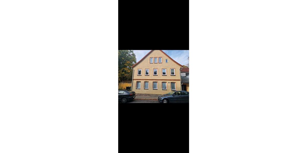 Einfamilienhaus Neustadt bei Coburg - 5.5 Zimmer, 200 m&sup2;, 1.800&euro; | Angebot:24840762