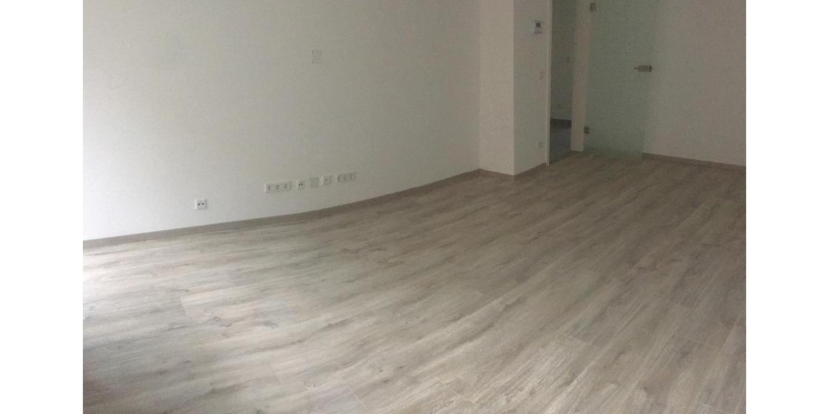 Etagenwohnung Wuppertal Gemarkung Elberfeld - 2 Zimmer, 65 m&sup2;, 650&euro; | Angebot:25830511
