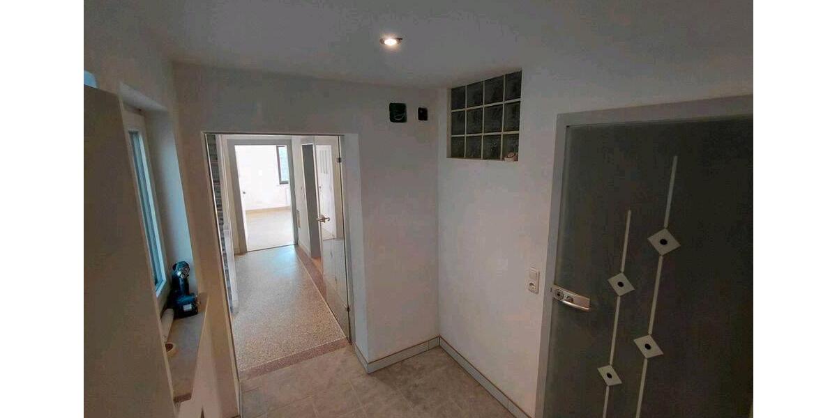 Einfamilienhaus Lauter - 7 Zimmer, 160 m&sup2;, 1.400&euro; | Angebot:26634667