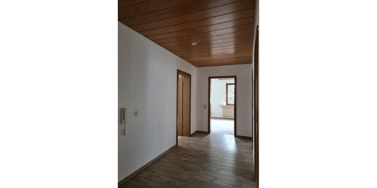 Etagenwohnung Schramberg - 3.5 Zimmer, 80 m&sup2;, 580&euro; | Angebot:25181086