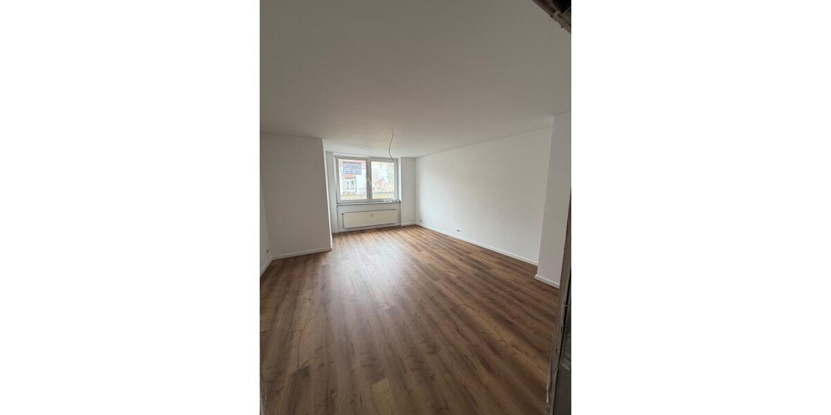 Etagenwohnung Hildesheim - 4 Zimmer, 135 m&sup2;, 1.150&euro; | Angebot:26085878
