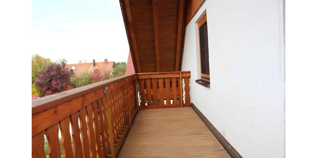 Dachgeschoßwohnung Reichling - 4 Zimmer, 137 m&sup2;, 1.150&euro; | Angebot:25852500