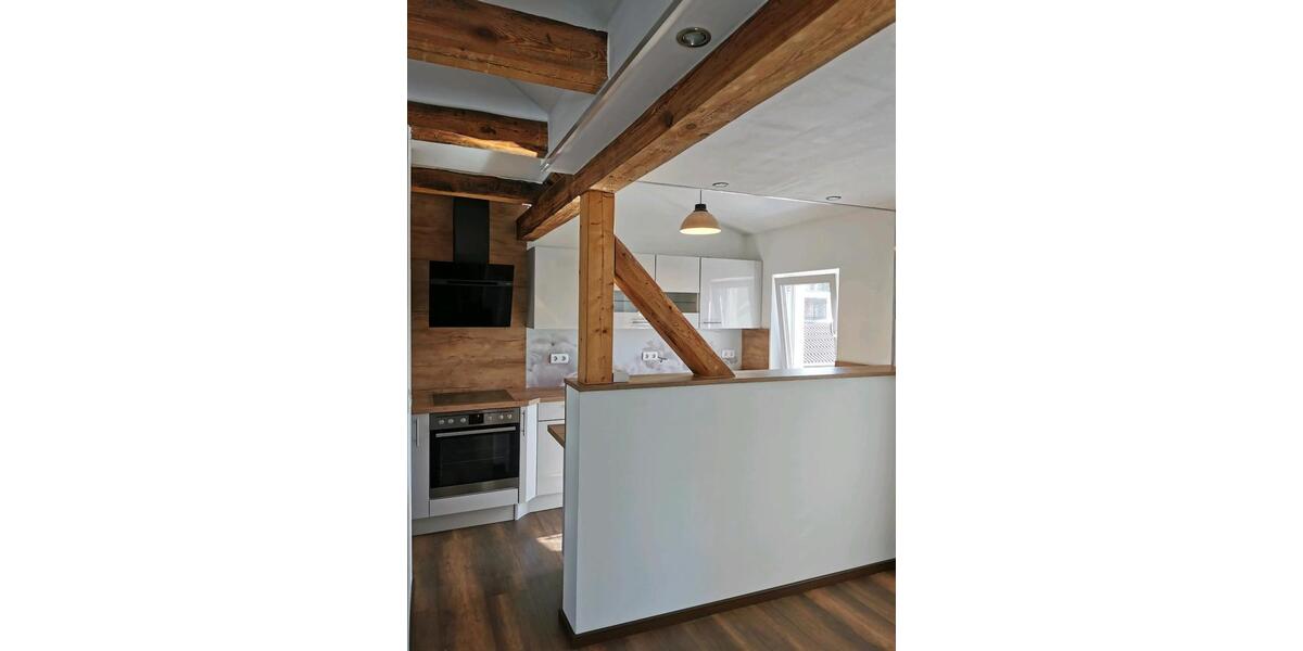 Dachgeschoßwohnung Elsterwerda - 4 Zimmer, 115 m&sup2;, 979&euro; | Angebot:25893670