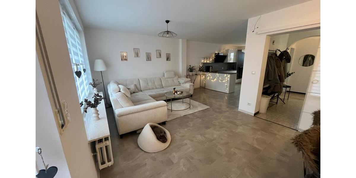 Etagenwohnung Bebra - 4 Zimmer, 120 m&sup2;, 1.280&euro; | Angebot:26214813