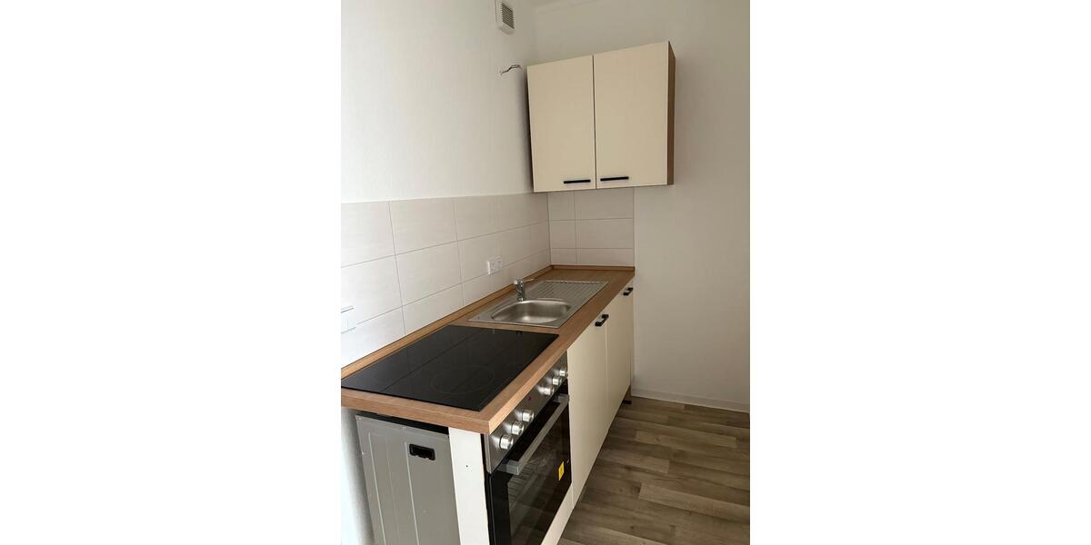 Etagenwohnung Neubrandenburg - 1 Zimmer, 24 m&sup2;, 250&euro; | Angebot:26592651
